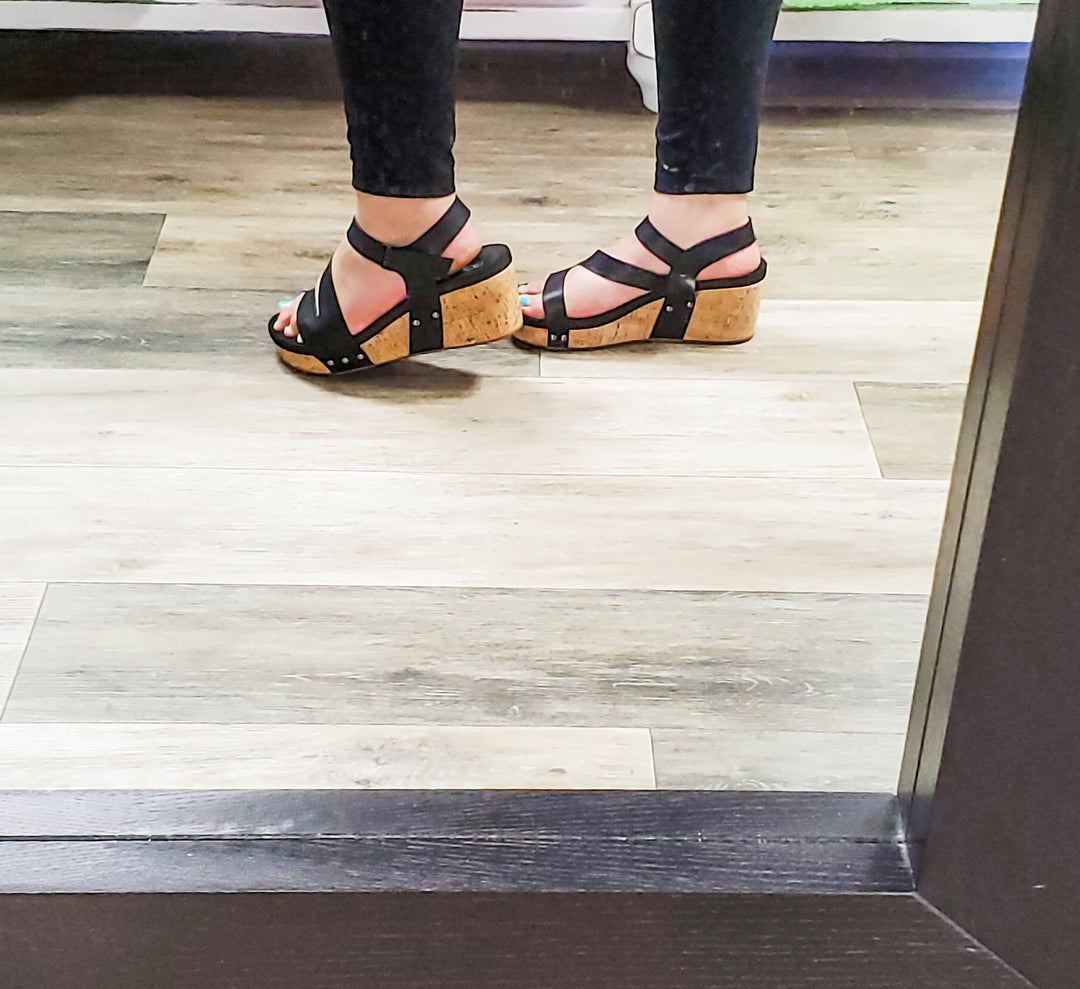 Corkys Spring Fling- Black