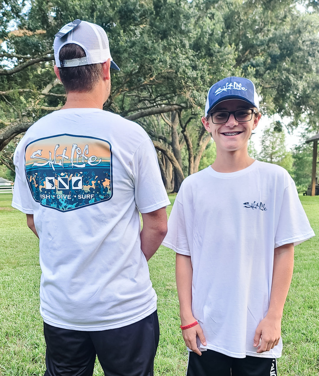 Liquid Depth Badge Short Sleeve Tee - WHITE ADULT