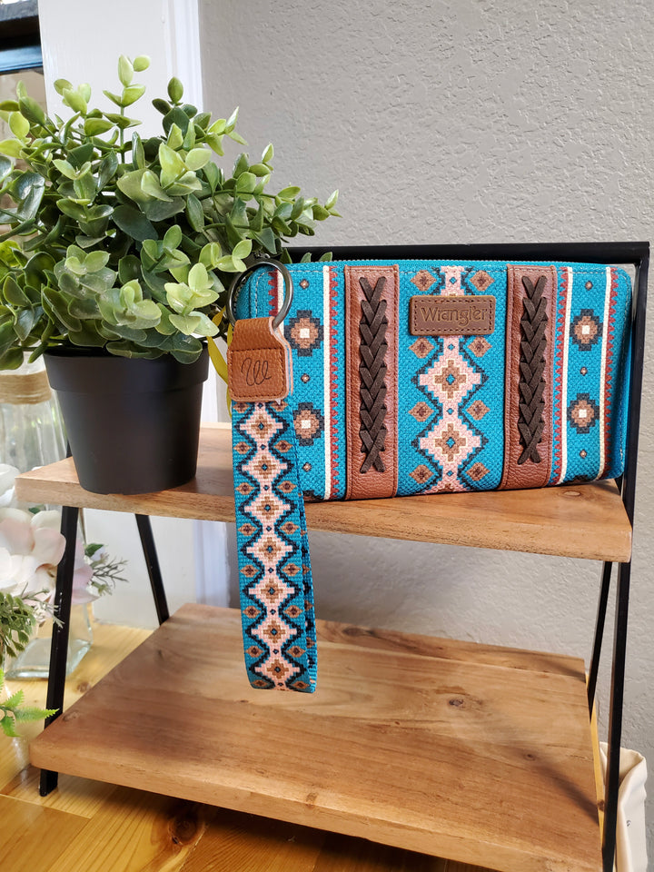 Wrangler Aztec Print Large Zip Wallet