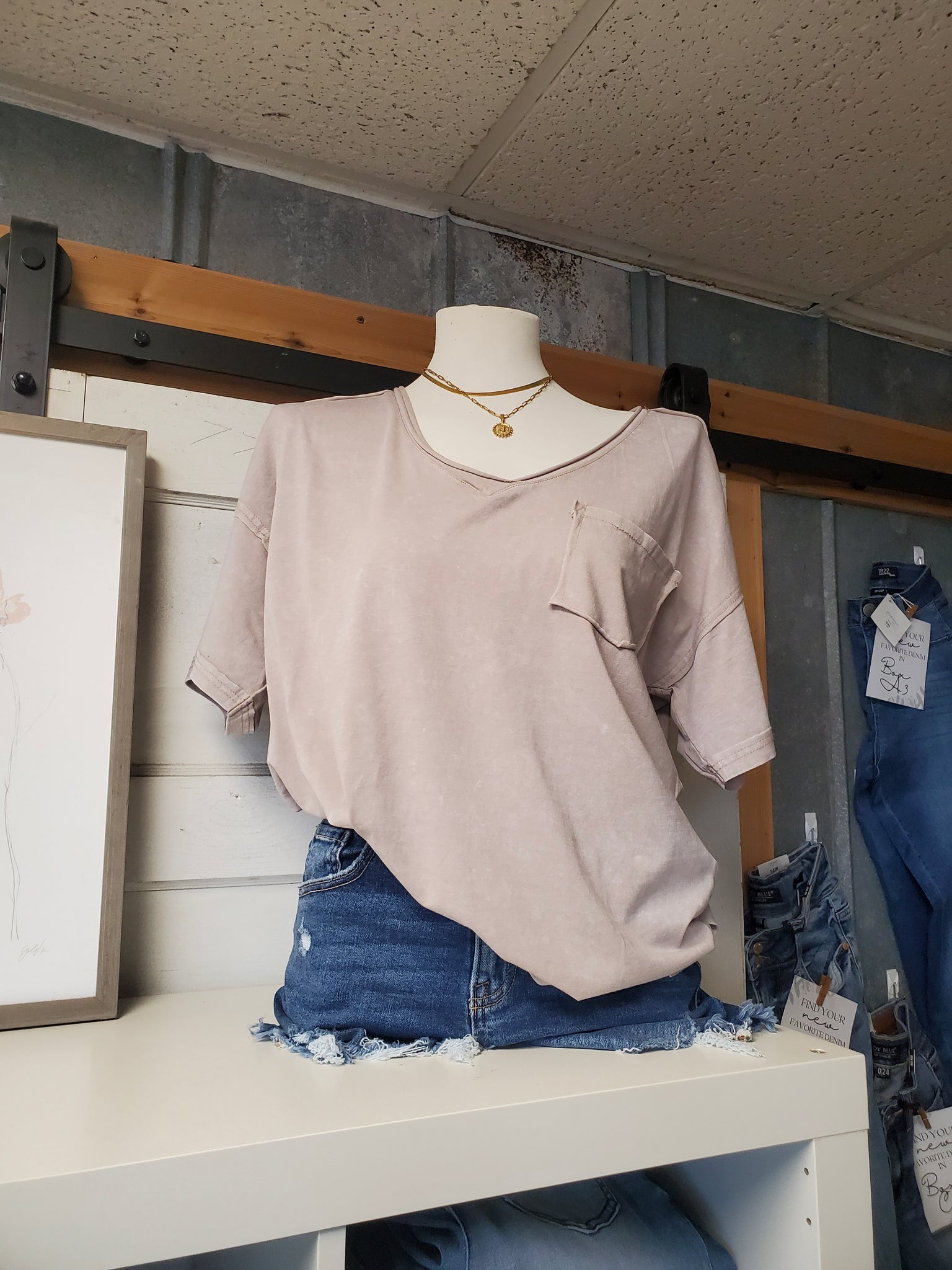 Kenzie Comfy Essential Tee in Taupe