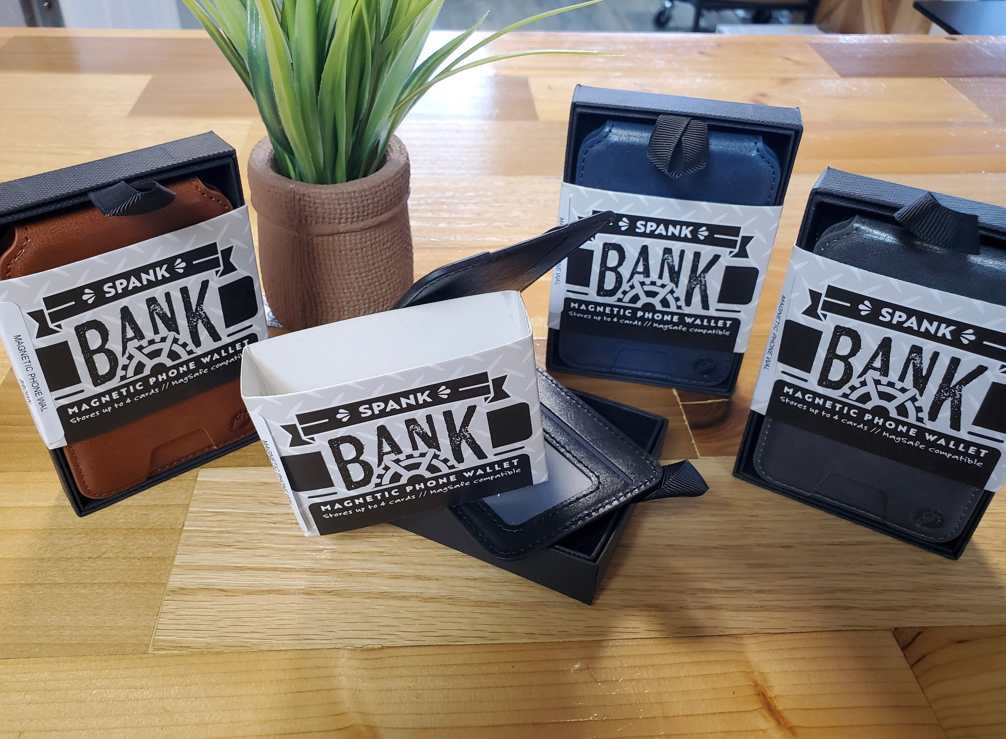 Brodeo Drive Magnetic Phone Wallet