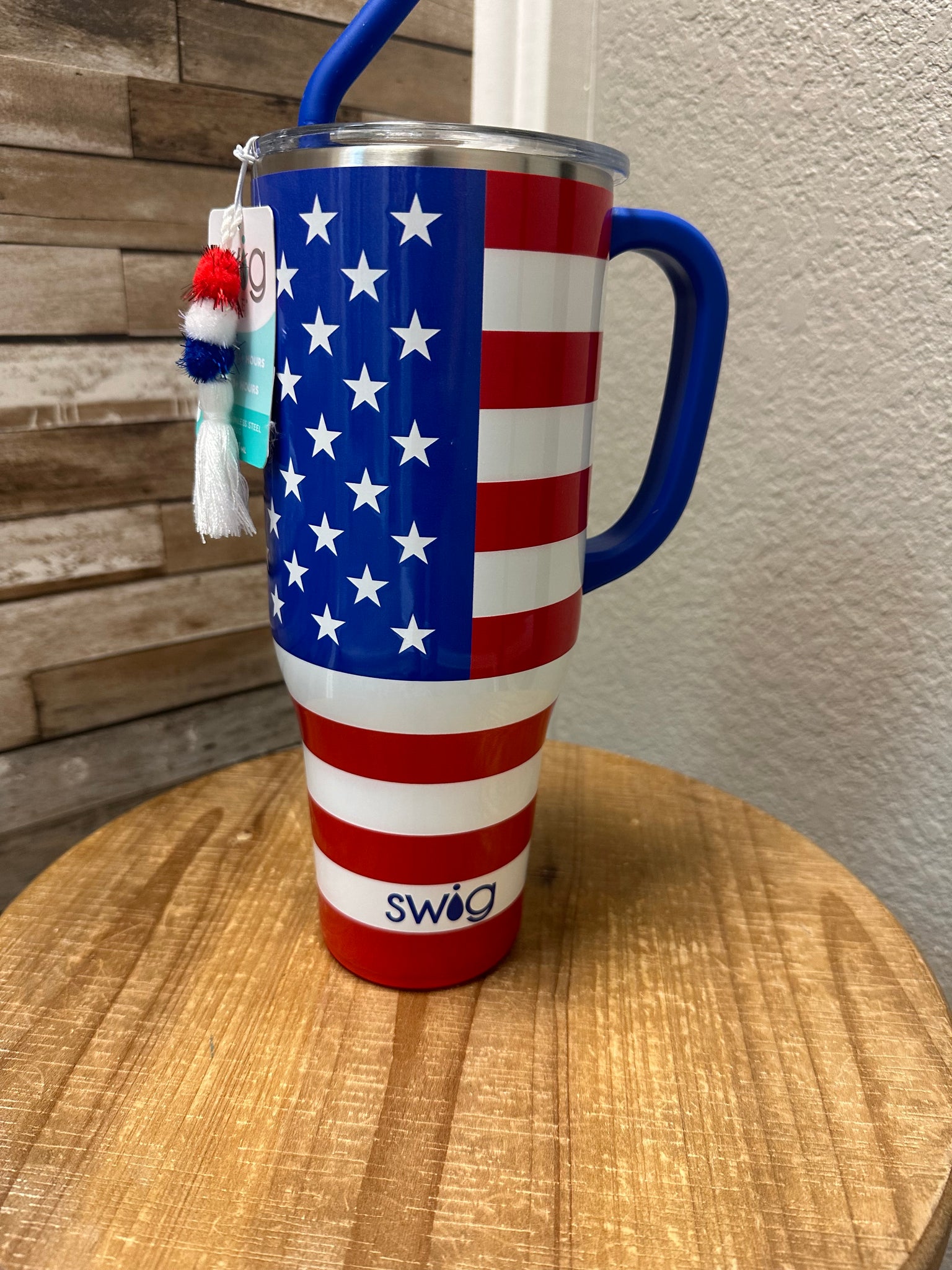 American Flag 40oz Mega Swig