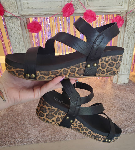 Corky's Keep it Casual Wedge - Black Leopard