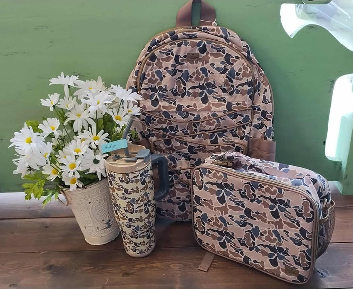 Simply Southern Lunchbox in Camo Light