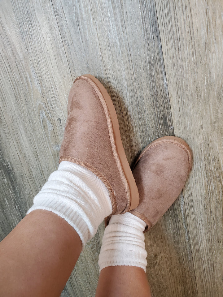 Outwoods Taupe Gallery Fuzzy Slipper