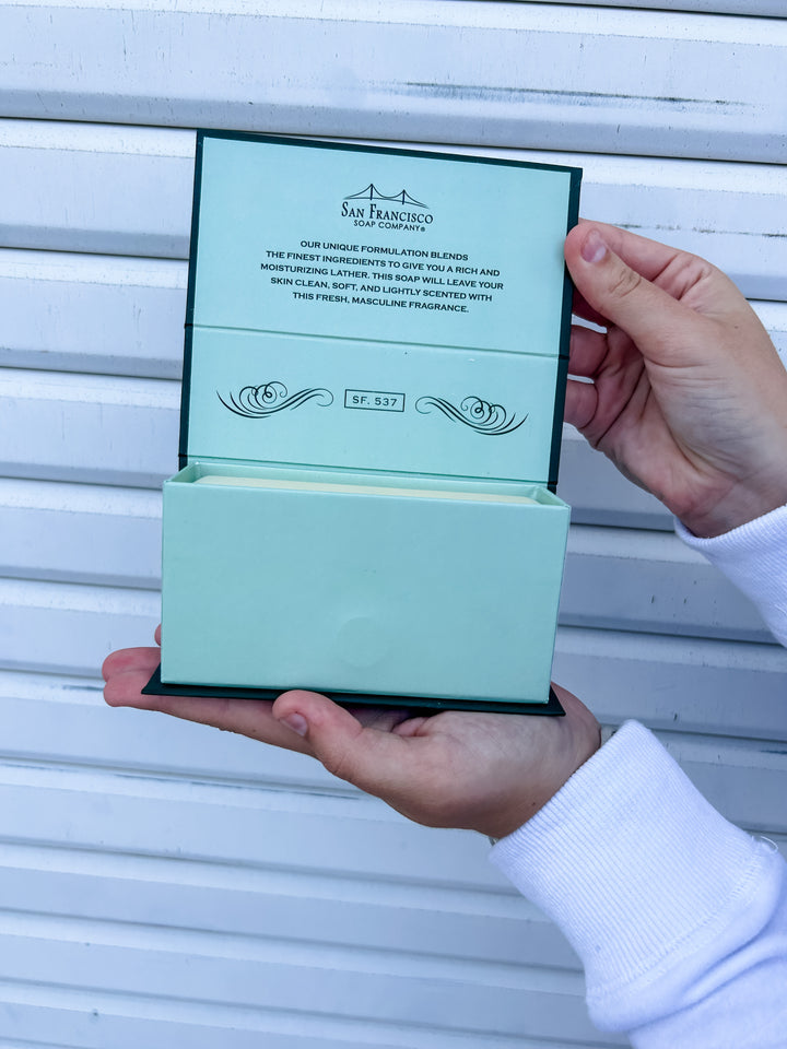 Man exfoliating bar- Siberian